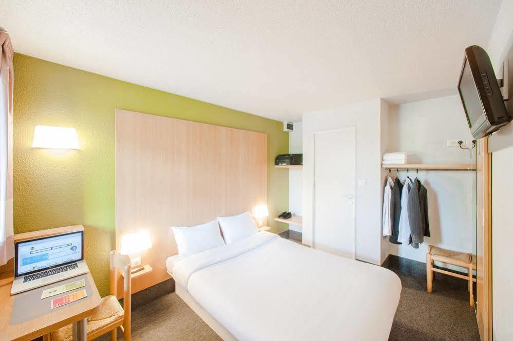 B&B HOTEL Alencon Nord Eksteriør billede